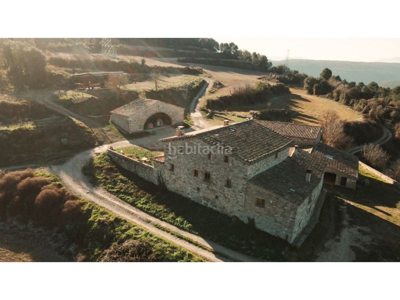 Foto f6ade586-9a44-4ec8-b3fa-912a4e1ff7a4. Masia a Moià