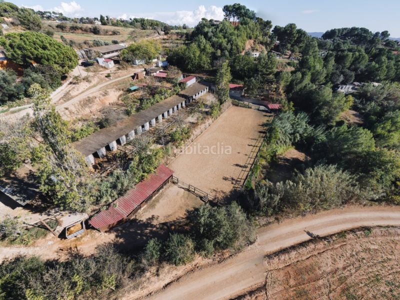 Foto c9fb9108-358f-43ab-bbcc-d72db76730f7. Masia a Can Fatjó-Sant Jordi Park-Plana del Castell Rubí
