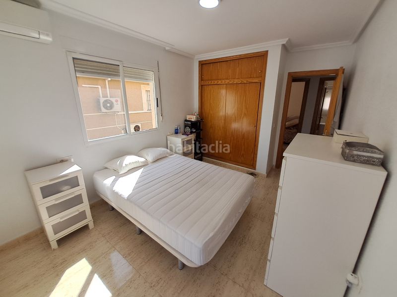 Foto 093b8969-7702-40b7-b97f-7e22b6dc2bfa. Casa adosada triplex en las villas, torre horadada, 4 habitaciones en Pilar de la Horadada