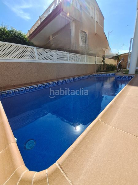 Foto 293177f5-4c8b-40d5-b582-b7499fa6644c. Casa adosada triplex en las villas, torre horadada, 4 habitaciones en Pilar de la Horadada