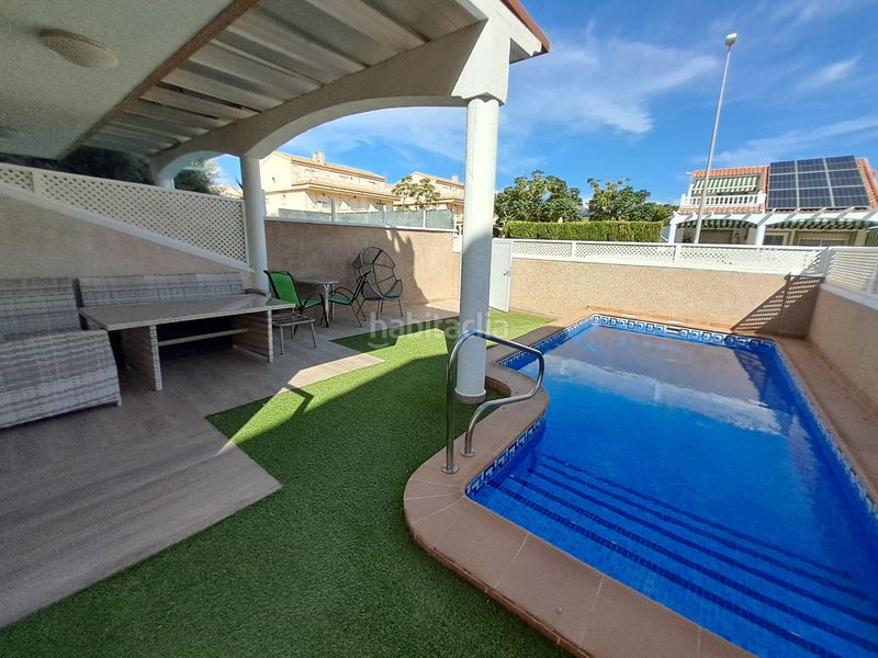 Foto 4d3ac8c8-9c02-4a8d-b620-486ab3c7eab4. Casa adosada triplex en las villas, torre horadada, 4 habitaciones en Pilar de la Horadada
