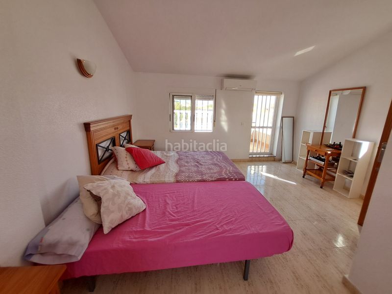 Foto e119da78-d804-471f-a0b7-5b2c55beae61. Casa adosada triplex en las villas, torre horadada, 4 habitaciones en Pilar de la Horadada