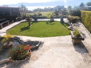 Casa a Moaña. Se vende casa con dos pisos y trastero y preciosas vistas al mar