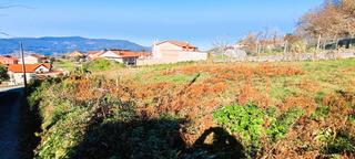 Terrain résidentiel à Redondela. Se vende parcela edificable con proyecto y licencia en zona tras