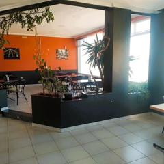 Local Comercial a Moaña. En venta local con licencia y vivienda en moaña