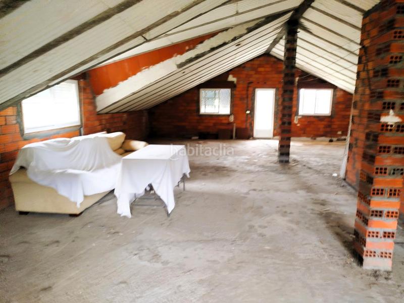 Foto b30dc59e-dd6d-4c63-ae6a-90b635ce7163. Chalet  de piedra con jardín en Mos