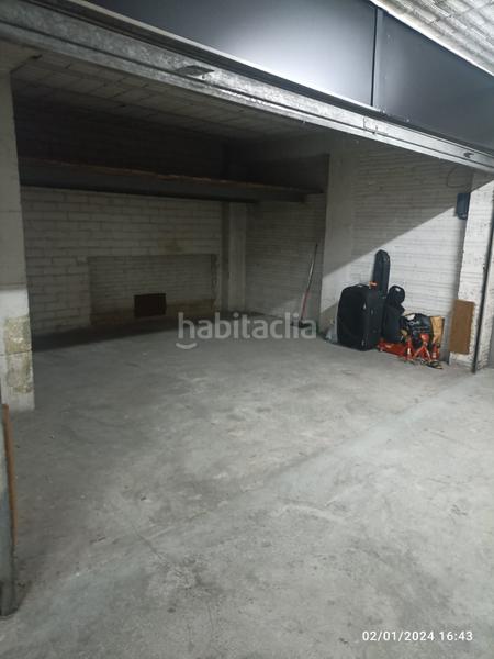 Foto 6c8f912c-b503-4eed-9a9d-3a45e3660b77. Aparcament cotxe a Berga