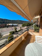 Semi detached house  Carrer tarragona. Casa a puig-reig
