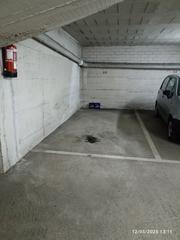 Car parking in Berga. Pàrquing a berga