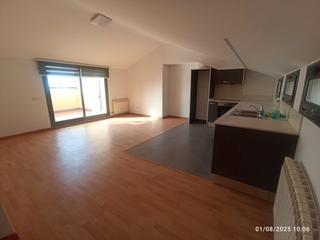Location Appartement  Carrer mare de déu de montserrat. Pis a berga