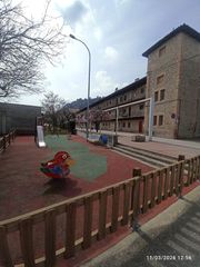 Pis  Carrer sanglas. Pis a la plana