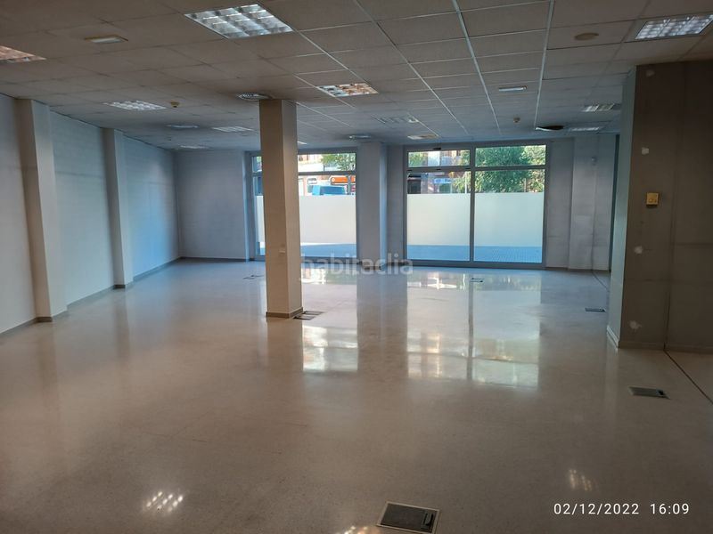 Foto f074e8e4-fe25-4a63-b464-23cfe96f7fb5. Alquiler local comercial local a en Berga