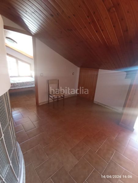 Foto 041ff6c2-3381-4d31-b08c-c676136fa945. Casa amb calefacció aparcament piscina a Berga