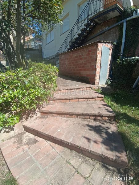 Foto f633cae0-3e95-498a-ad72-c614092defad. Casa amb calefacció aparcament piscina a Berga