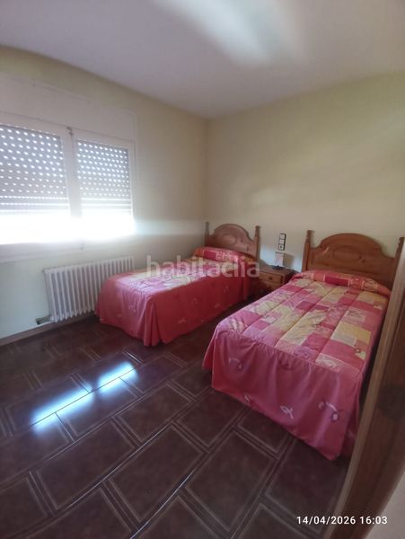 Foto fa69404a-6b26-4bb8-a97b-2bf3e6399e8d. Casa amb calefacció aparcament piscina a Berga