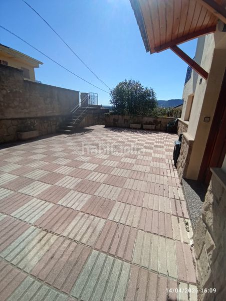 Foto fd98fd62-e205-4533-92b2-df5d91dfd311. Casa amb calefacció aparcament piscina a Berga