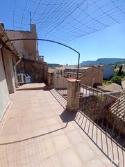 Flat  Plaça de sant joan. Pis a berga