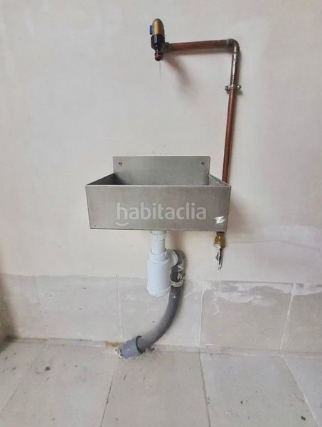 Foto a7cd0d39-4295-429f-89da-58ae07cbeab6. Aparcament cotxe a Berga