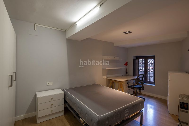 Foto 66de1863-bf98-41ce-ac15-1f216ea2d853. Pis amb calefacció a Berga