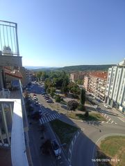 Etagenwohnung  Passeig de la pau. Pis a reformar al centre de berga