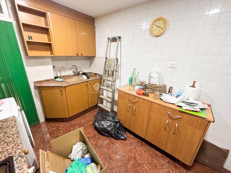 Foto 3504f5c3-d434-4a81-a164-8c1314abbc5e. Piso  en venta en Barrio Benicalap Valencia