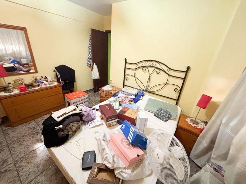 Foto 516b3136-0296-4d08-b243-aa214a188820. Piso  en venta en Barrio Benicalap Valencia