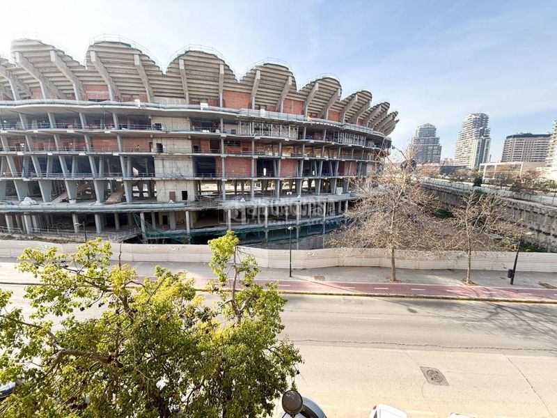 Piso en venta en Barrio Benicalap Valencia