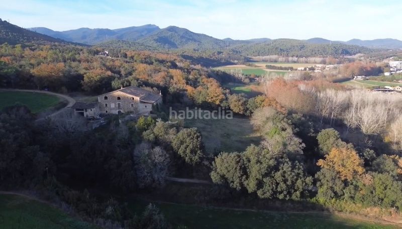 Foto 8607b7e3-3d85-4411-8caf-66d7ebcde06c. Masia amb xemeneia aparcament a Sant Gregori