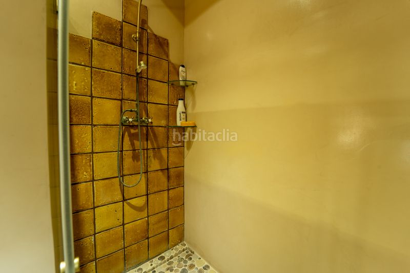 Foto f58781a4-4cc1-40d1-ade0-3080e0c4ee84. Masia amb xemeneia calefacció aparcament piscina a Sant Joan de Mollet