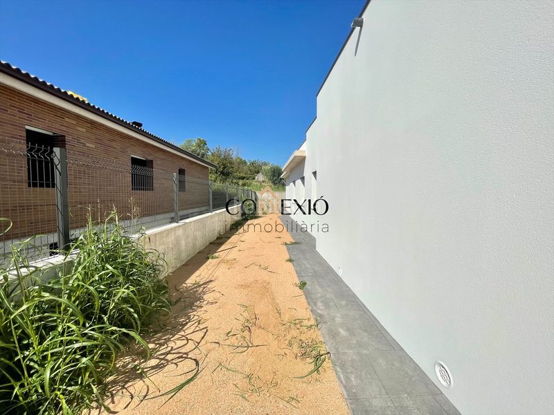 Foto 10b9a719-7d31-44cb-8d02-89c0b76e9538. Casa amb calefacció a Banyoles