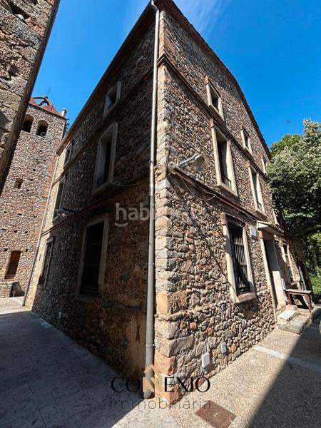 Foto ff823907-d40a-433e-986a-042ec49aa231. Casa en plaça del verger 1 casa històrica en venda a , del segle xvi amb llicència turística en Osor