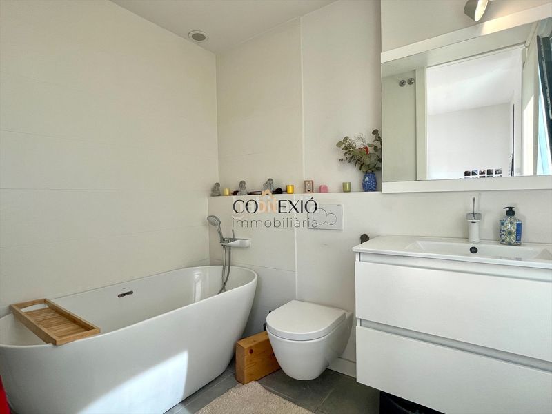 Foto c6a30ae6-2a1e-4331-9c85-5e5757289502. Casa amb calefacció aparcament piscina a Bescanó