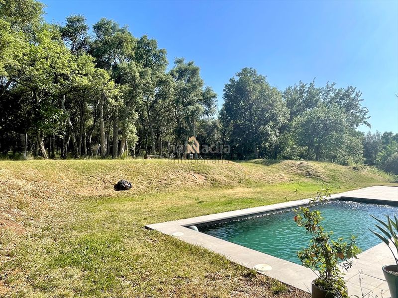 Foto f9ecffd9-98e5-4f15-a655-af948586cc41. Casa amb calefacció aparcament piscina a Bescanó
