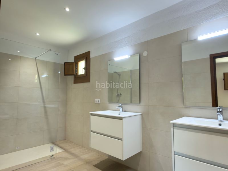 Foto 48b35e88-c859-4adf-b2e1-2e9a0d1b5079. Casa amb xemeneia calefacció aparcament piscina a Riudarenes
