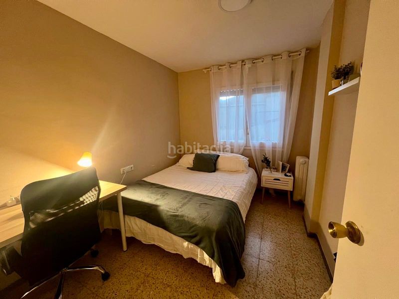 Foto 3d0d5327-b4df-486d-863c-18083ed69a8d. Appartamento con camino riscaldamento parcheggio in Girona