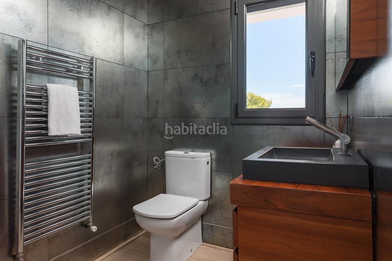 Foto d87bbc49-c58a-4211-8739-9b0a52d09a40. Alquiler chalet en Montmar Castelldefels