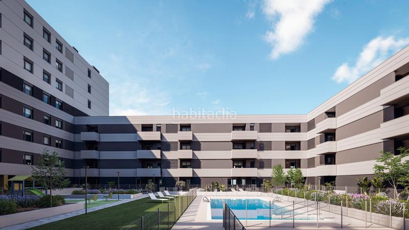 Foto 37d13cb5-b85b-463d-b9f2-5130cdd2dfb0. Flat 105m<sup>2</sup> in calle japón 20 in colores - entreparques Sevilla