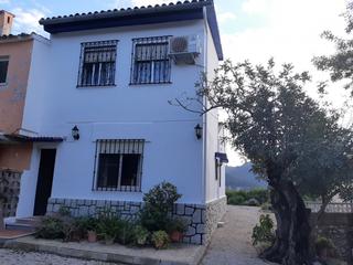 Casa en Urbanitzacions i Pedanies Sud. Casa de campo adosada en la barraca