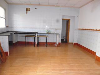 Local Comercial  Calle o'donell. Sin comision al comprador!! local en venta