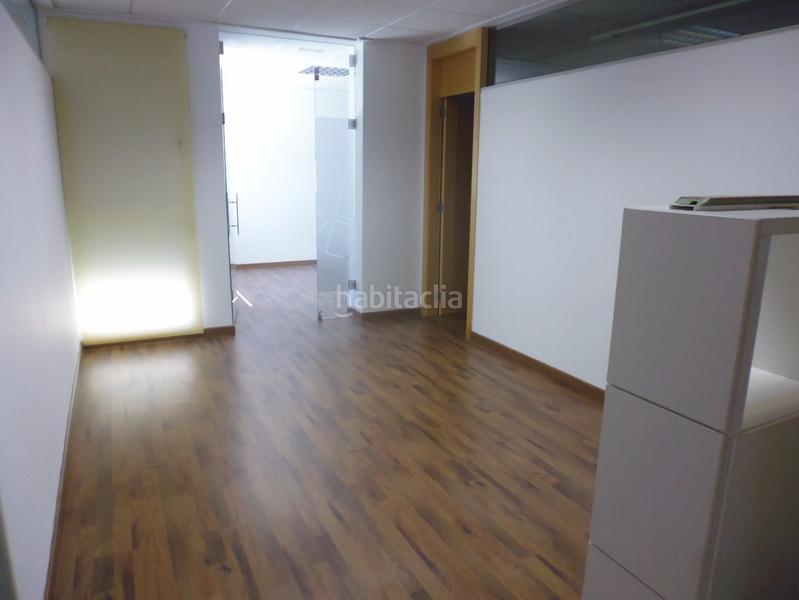 Foto 76e6a718-eab5-4895-994c-aa1e4e94963f. Alquiler oficina s en alquiler en edificio destinado únicamente a oficinas. en Alcúdia (l´)