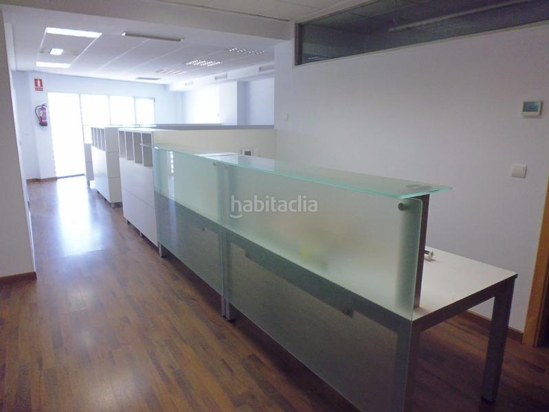 Foto 8874d24d-1205-4b41-9383-7f18ce117304. Alquiler oficina s en alquiler en edificio destinado únicamente a oficinas. en Alcúdia (l´)