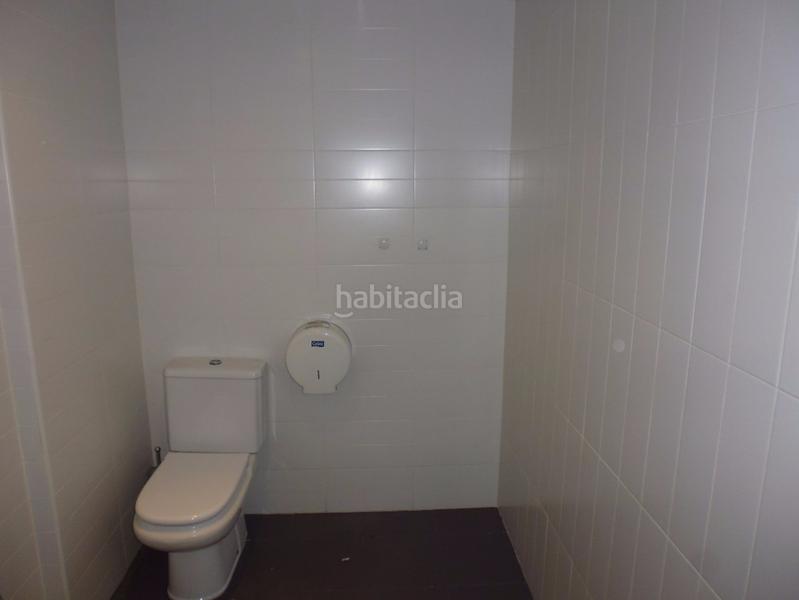 Foto a5ef54b6-83c9-4109-afc2-21bbd031978a. Alquiler oficina s en alquiler en edificio destinado únicamente a oficinas. en Alcúdia (l´)