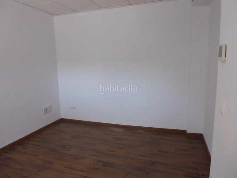 Foto b5b76a8f-96f0-4d30-9a23-cdd9d88b7888. Alquiler oficina s en alquiler en edificio destinado únicamente a oficinas. en Alcúdia (l´)
