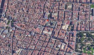 Gebäude in Centre. Venta de edificio  casa  2 garajes en alzira