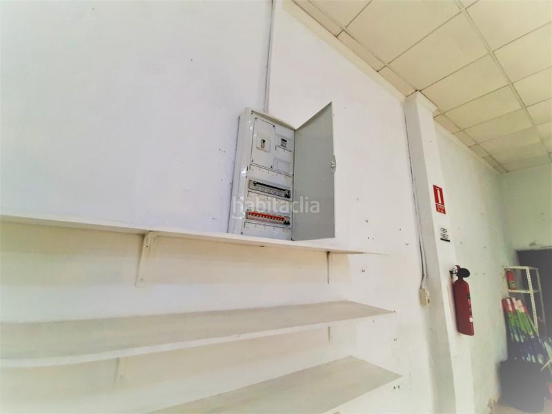 Foto 832b903e-1c75-4b95-9b94-1eb15f0f4972. Alquiler local comercial estupendo local comercial diafano en Carcaixent