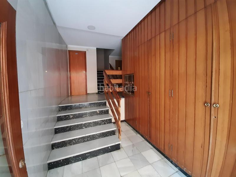 Foto a8934b22-4afe-44fd-9f39-4ba671bd5a18. Alquiler oficina local en planta entresuelo preparado para oficinas en Alzira