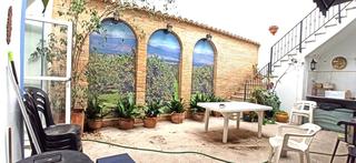 Maison à La Vila. Espectacular casa de grandes dimensiones en el centro de alzira