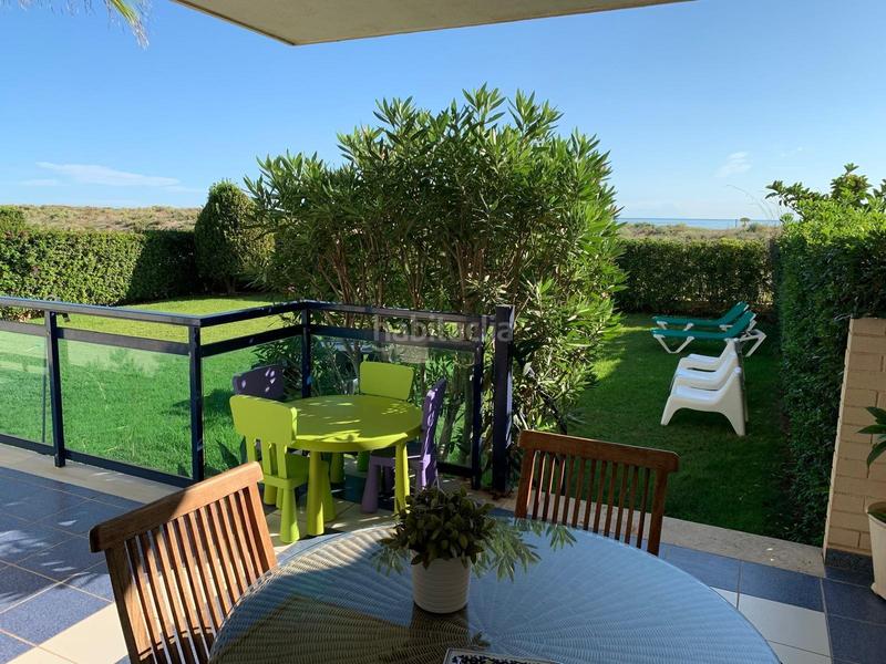 Foto c3e8aa4f-4ed7-4755-a09e-724b98b73473. Apartamento maravilloso apartamento en primera línea en la playa en Xeraco