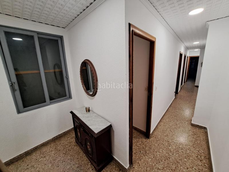 Foto 8123a88b-c4ae-4d4d-aaba-ba6a68732e1a. Casa  en venta con dos pisos altos y bajo comercial en zona centrica en Alzira