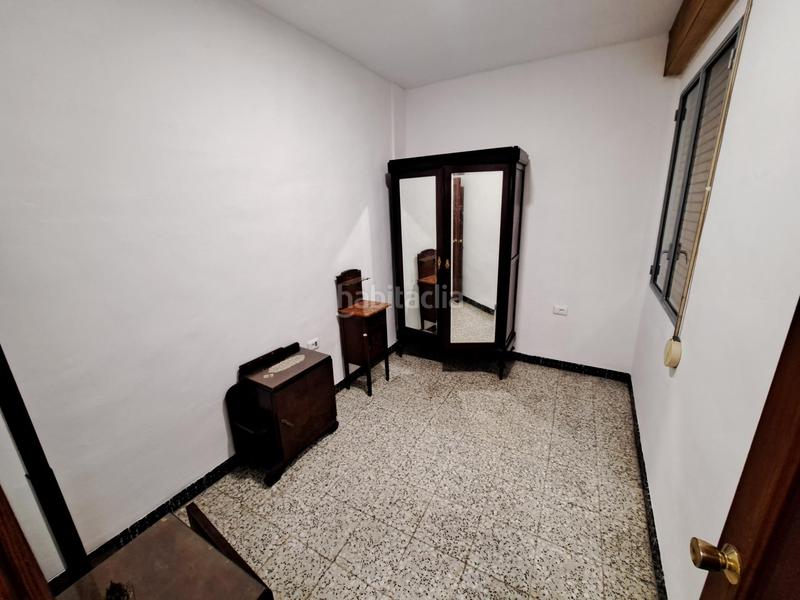 Foto 932528b6-b0ed-4e8c-bdf1-9406606a5c7c. Casa  en venta con dos pisos altos y bajo comercial en zona centrica en Alzira